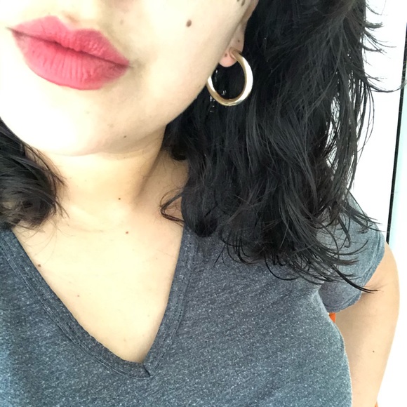 GOLD HOOPS - Picture 7 of 8